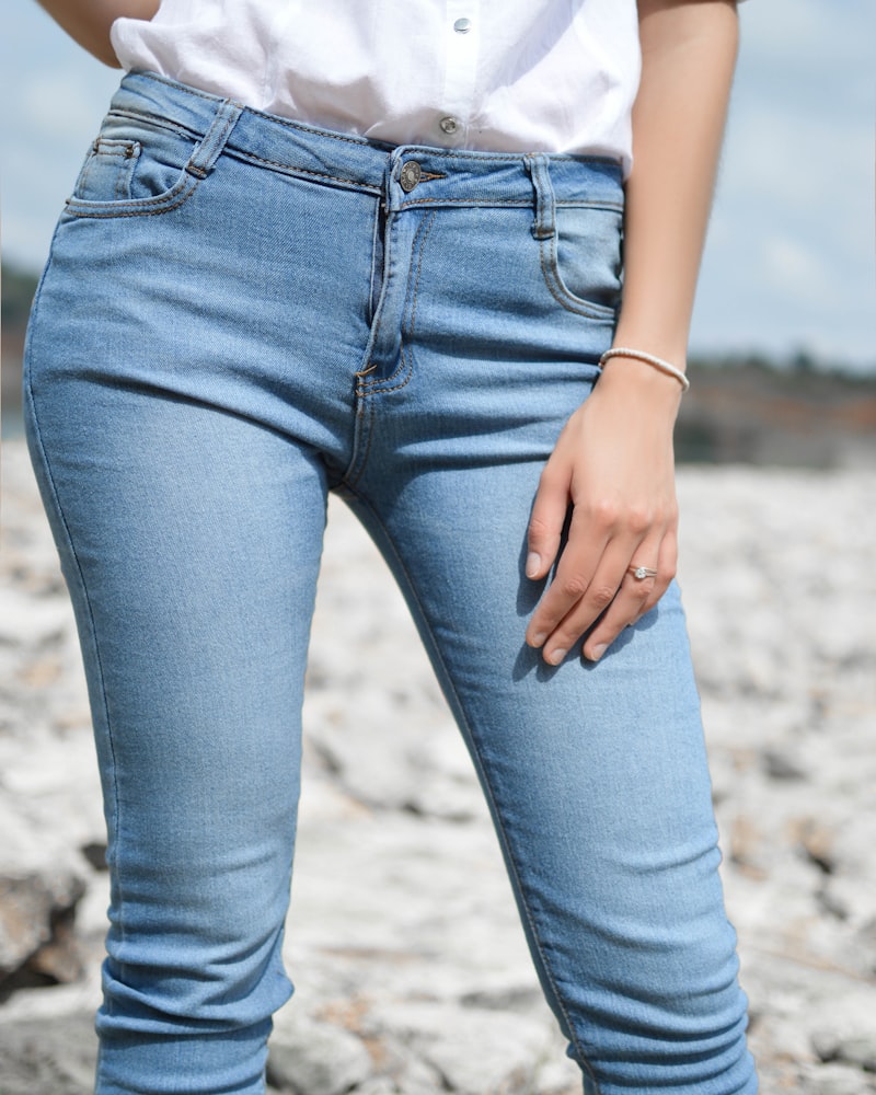 Baggy Fit Light Wash Jeans